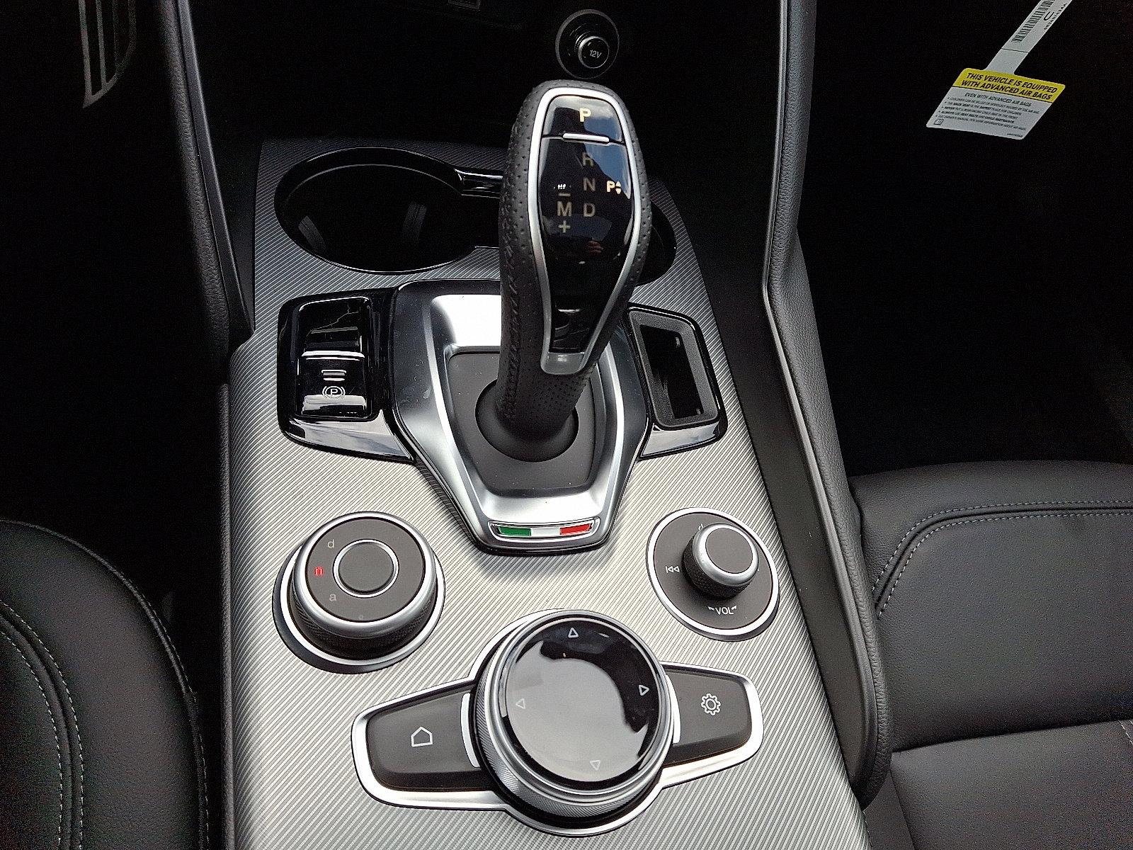 2025 Alfa Romeo Giulia Vehicle Photo in Willow Grove, PA 19090