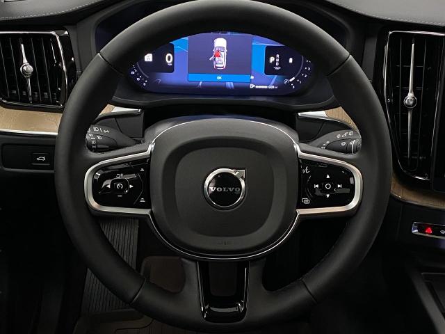 2026 Volvo XC60 Vehicle Photo in Appleton, WI 54913