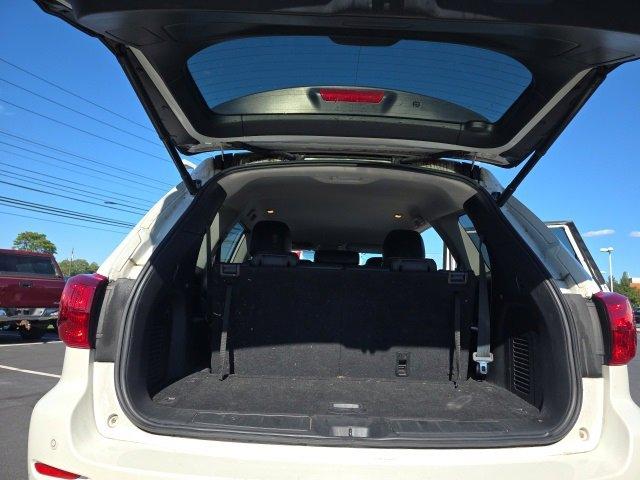 2018 Nissan Pathfinder Vehicle Photo in Harrisburg, PA 17111-1033