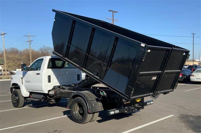 2023 Chevrolet Silverado 5500 HD Vehicle Photo in TOPEKA, KS 66609-0000