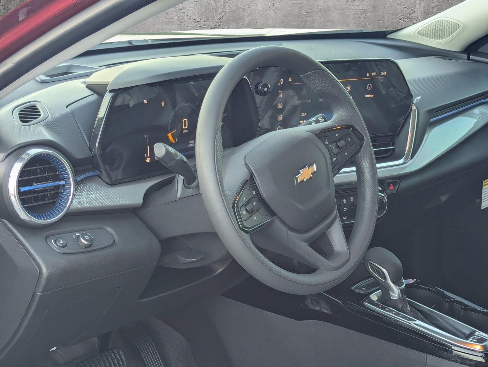 2025 Chevrolet Trax Vehicle Photo in PEMBROKE PINES, FL 33024-6534