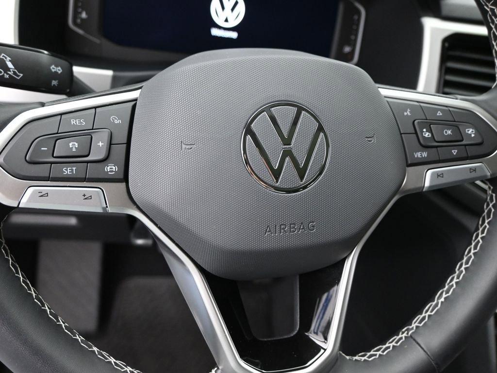 2023 Volkswagen Atlas Vehicle Photo in Marion, IA 52302