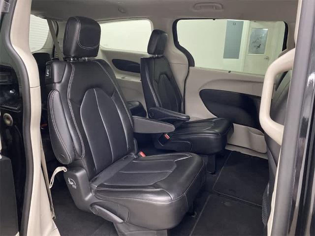 2023 Chrysler Pacifica Vehicle Photo in PORTLAND, OR 97225-3518