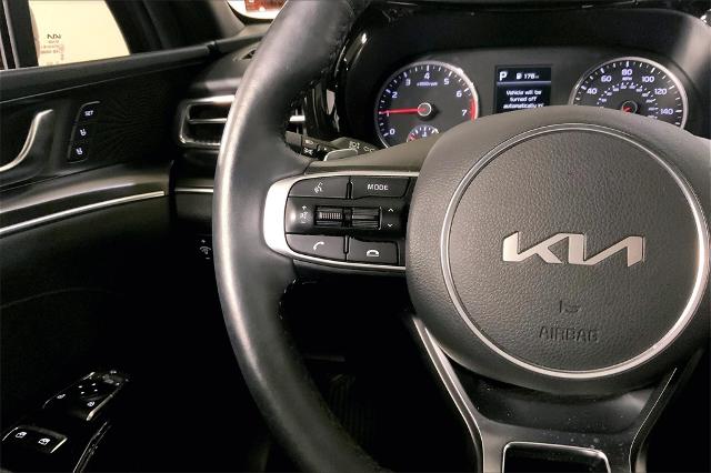 2023 Kia K5 Vehicle Photo in Lees Summit, MO 64086