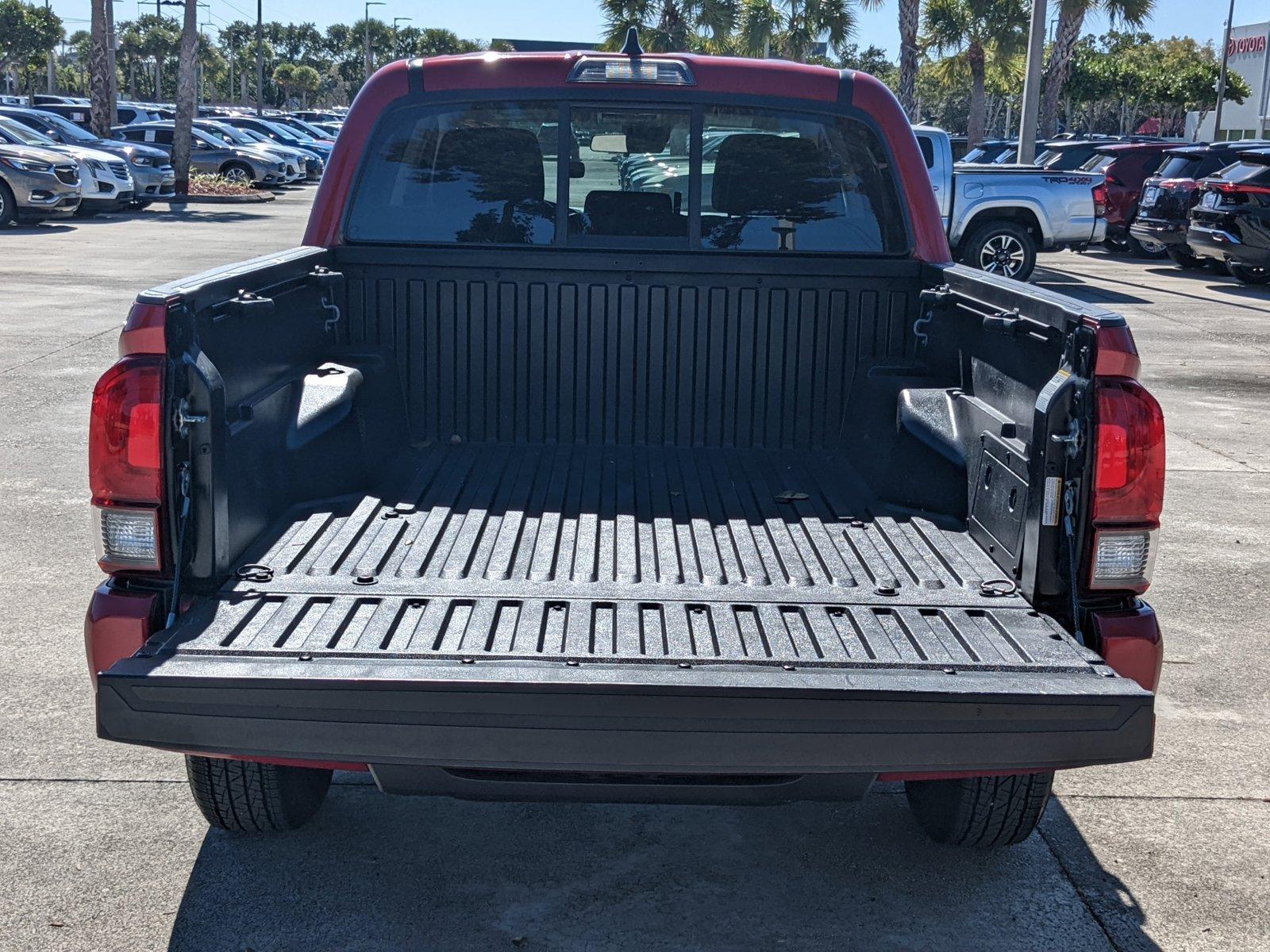 2022 Toyota Tacoma 2WD Vehicle Photo in Davie, FL 33331