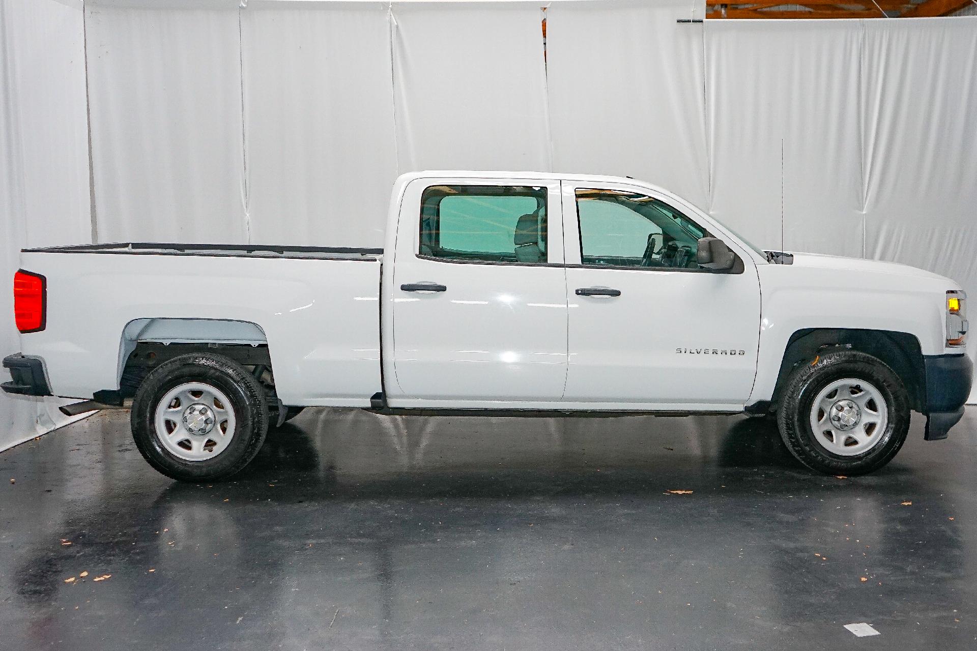 2017 Chevrolet Silverado 1500 Vehicle Photo in SMYRNA, DE 19977-2874