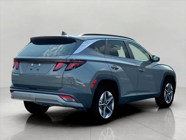 2025 Hyundai TUCSON Vehicle Photo in Green Bay, WI 54304