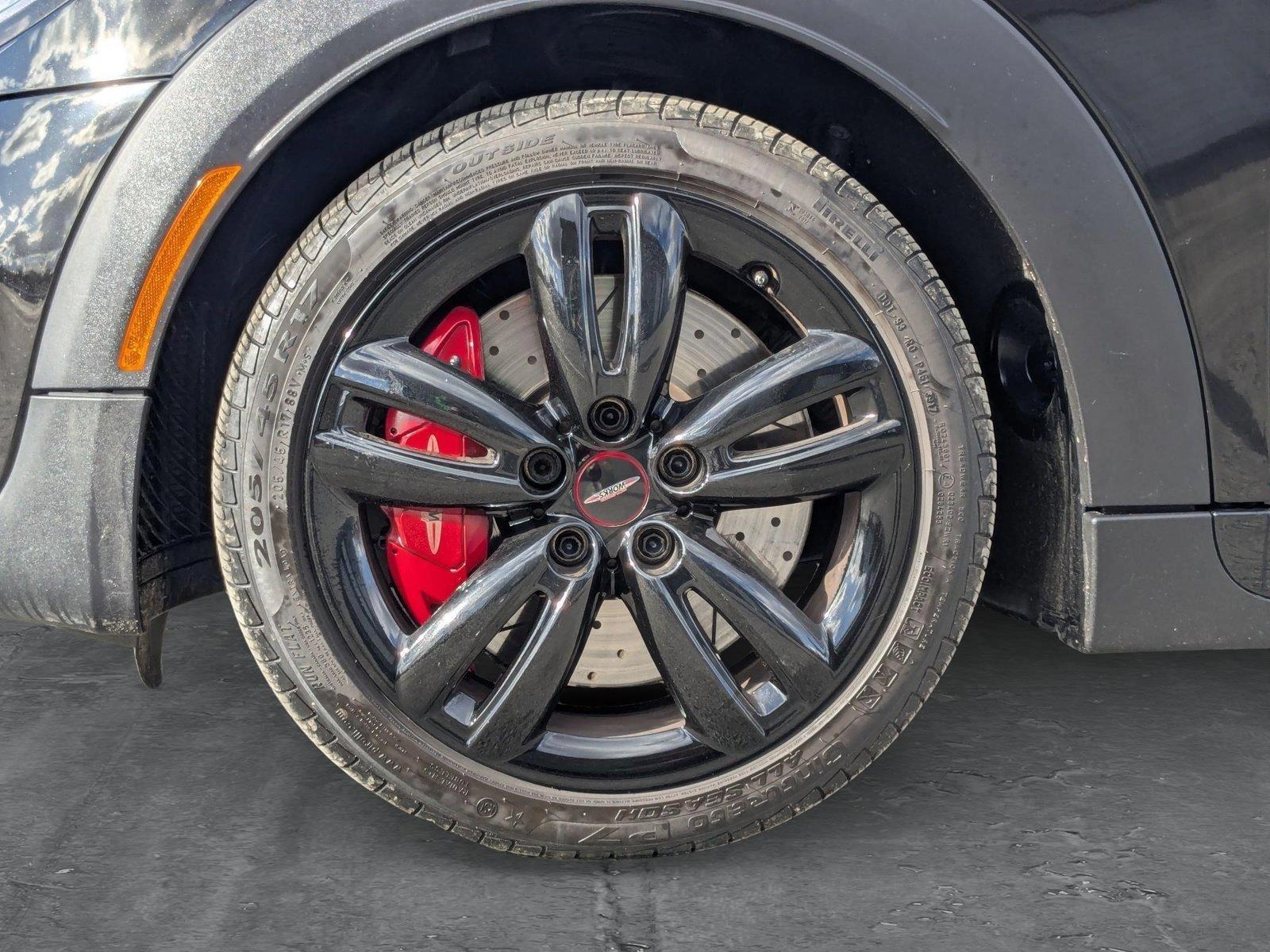 2017 MINI John Cooper Works Hardtop Vehicle Photo in Spokane Valley, WA 99206