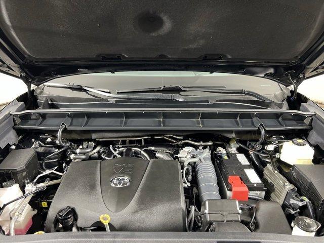 2020 Toyota Highlander Vehicle Photo in HARRISONBURG, VA 22801-8763