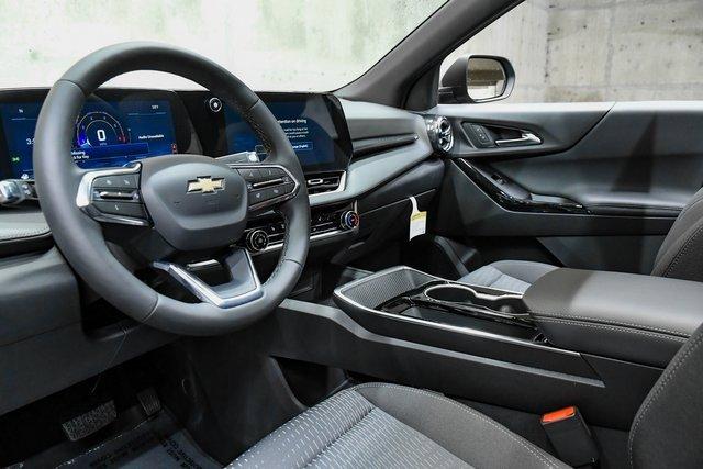 2025 Chevrolet Equinox Vehicle Photo in EVERETT, WA 98203-5662