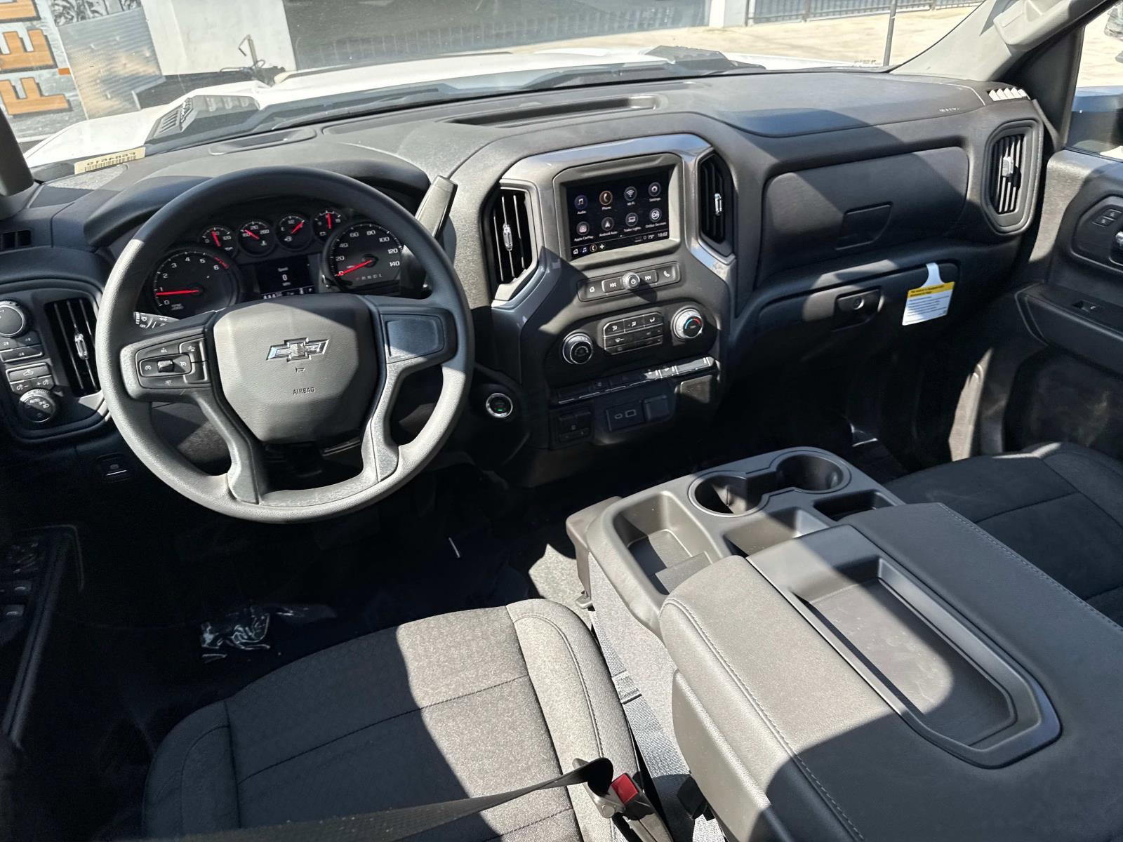 2025 Chevrolet Silverado 2500 HD Vehicle Photo in LOS ANGELES, CA 90007-3794