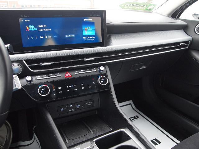 2024 Hyundai Sonata Hybrid Vehicle Photo in MADISON, IN 47250-1611