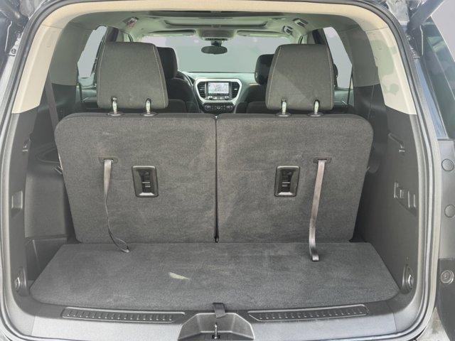 2023 GMC Acadia Vehicle Photo in LEOMINSTER, MA 01453-2952