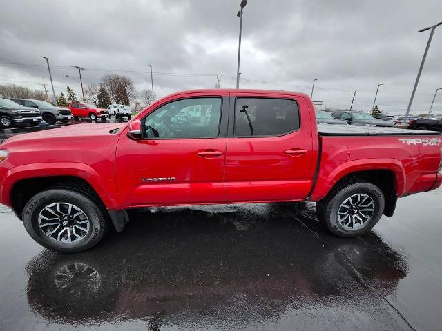 2022 Toyota Tacoma 4WD Vehicle Photo in GREEN BAY, WI 54304-5303