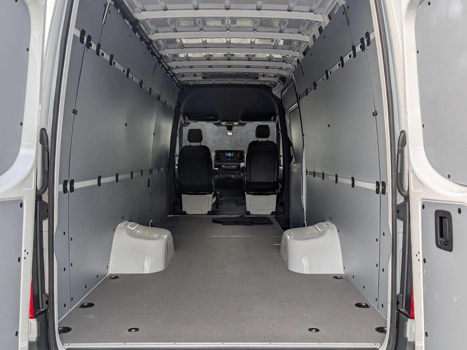 2024 Mercedes-Benz Sprinter Cargo Van Vehicle Photo in PEMBROKE PINES, FL 33024-6534