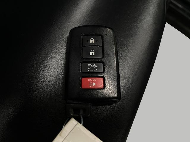 2017 Toyota RAV4 Hybrid Vehicle Photo in Appleton, WI 54913