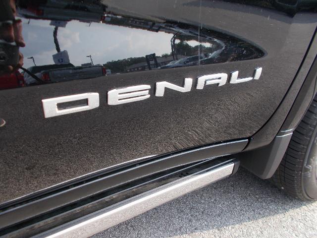 2025 GMC Sierra 1500 Vehicle Photo in LOWELL, MA 01852-4336