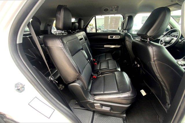 2023 Ford Explorer Vehicle Photo in TOPEKA, KS 66609-0000