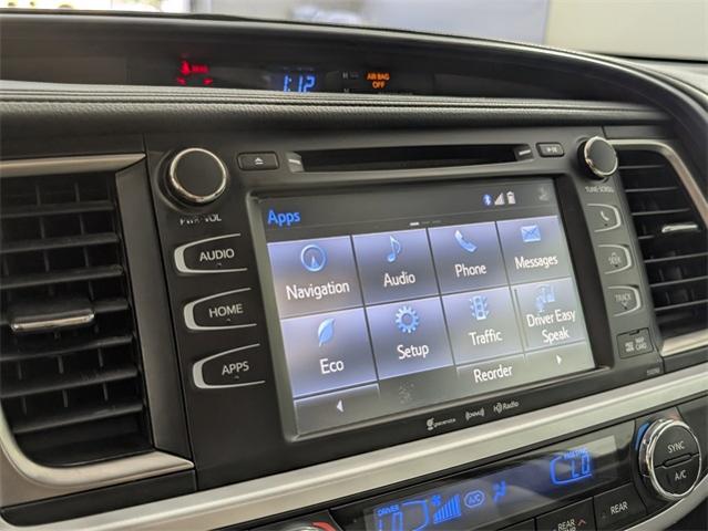 2019 Toyota Highlander Vehicle Photo in ENGLEWOOD, CO 80113-6708
