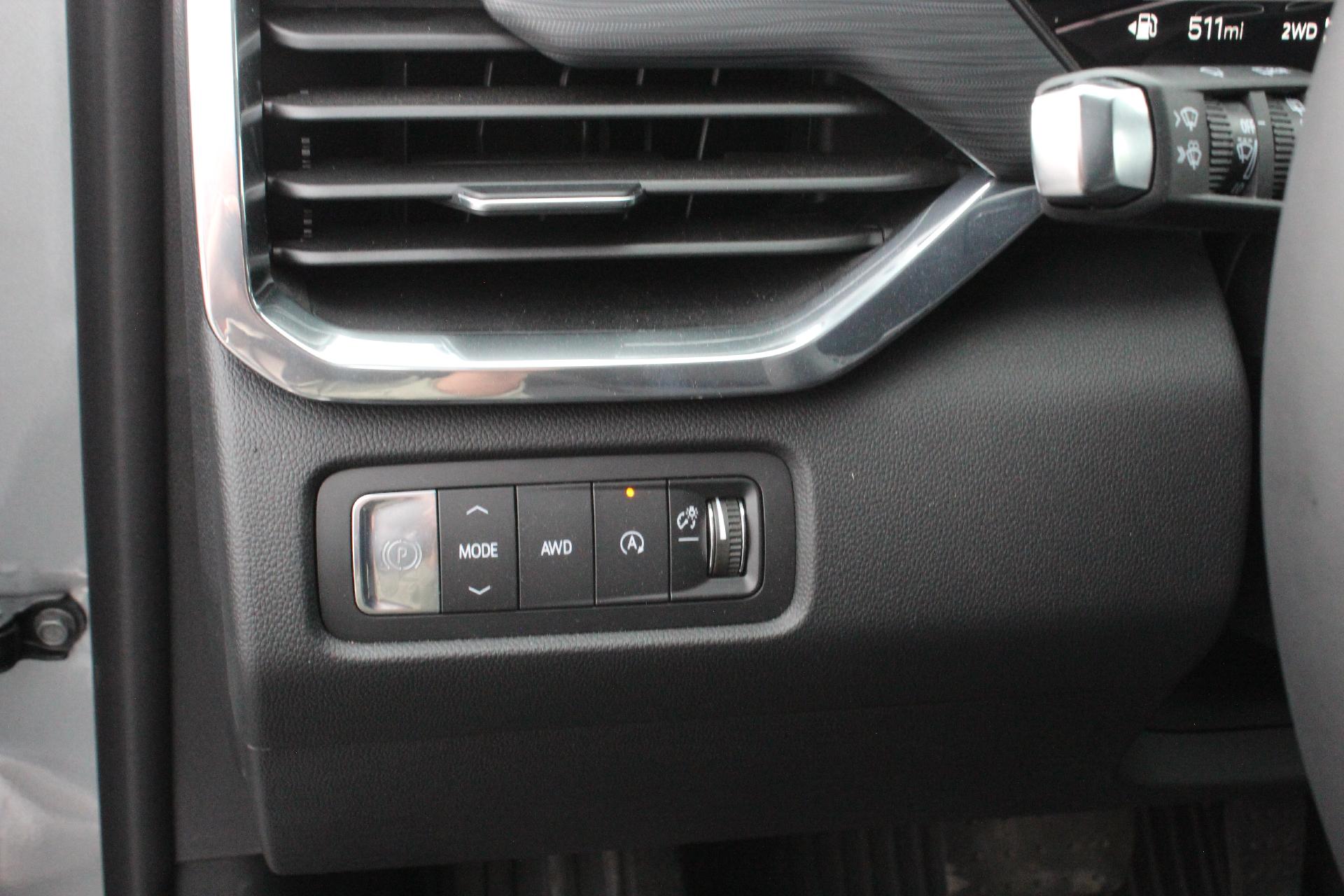2025 GMC Acadia Vehicle Photo in AURORA, CO 80012-4011