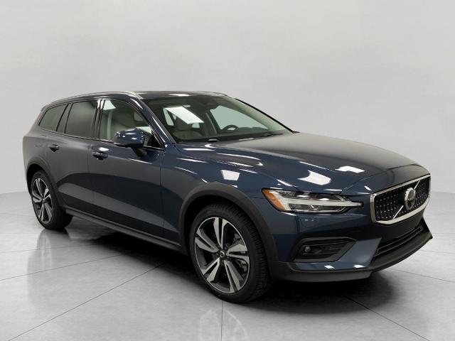 2026 Volvo V60 Cross Country Vehicle Photo in Appleton, WI 54913