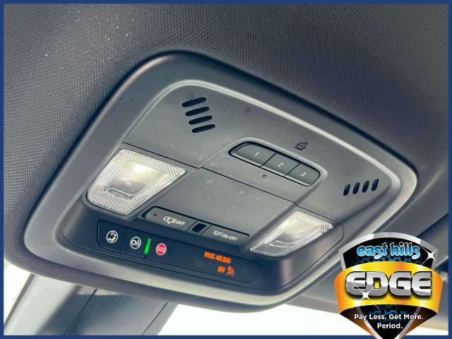 2023 Chevrolet Traverse Vehicle Photo in Roslyn, NY 11576