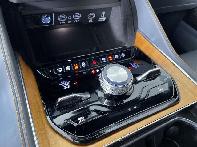 2022 Jeep Grand Wagoneer Vehicle Photo in GILBERT, AZ 85297-0402