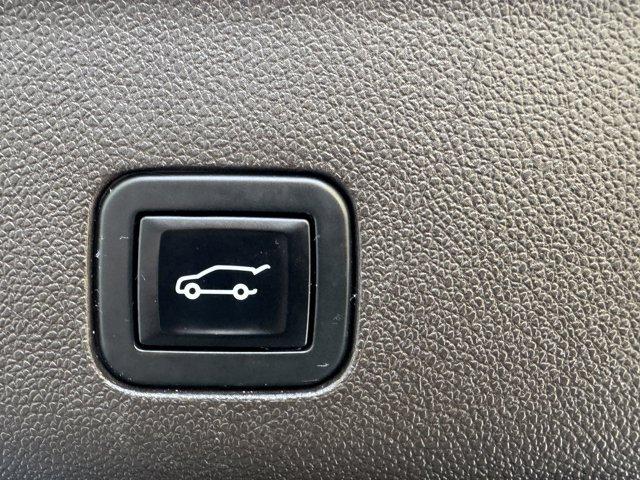 2021 Cadillac Escalade Vehicle Photo in LEOMINSTER, MA 01453-2952