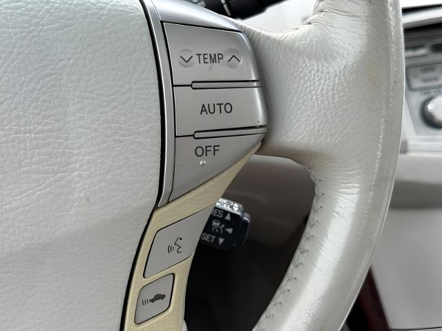 2010 Toyota Avalon Vehicle Photo in MADISON, WI 53713-3220