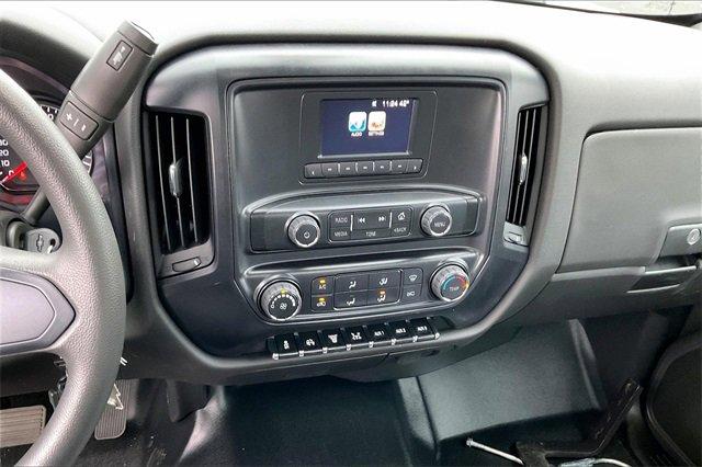 2024 Chevrolet Silverado Chassis Cab Vehicle Photo in INDEPENDENCE, MO 64055-1314