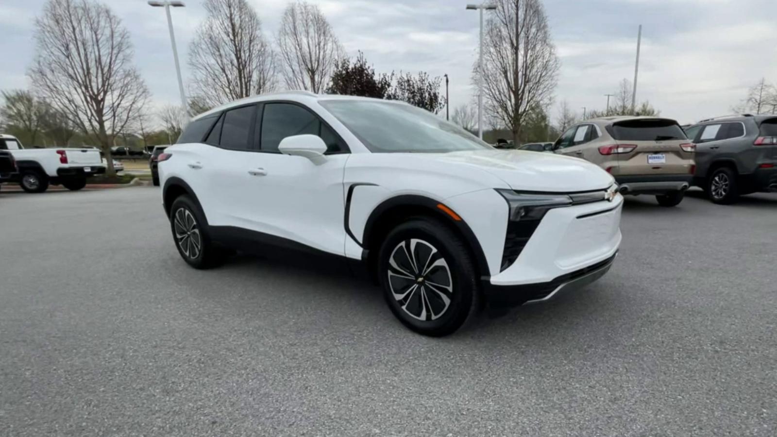 2024 Chevrolet Blazer EV Vehicle Photo in BENTONVILLE, AR 72712-4322