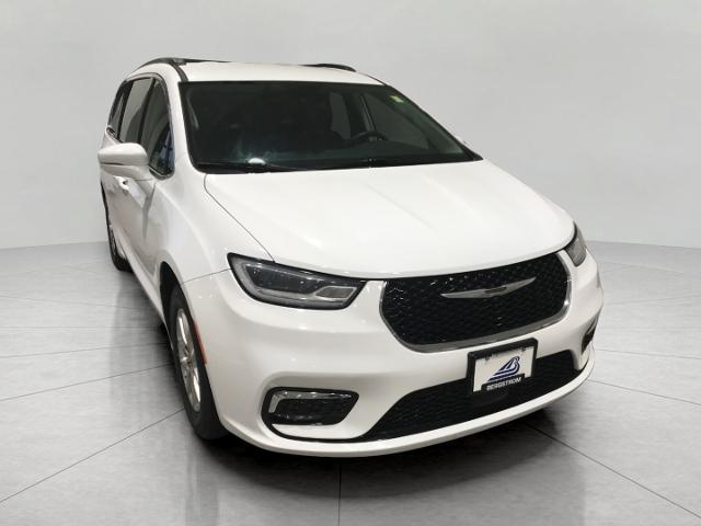 2022 Chrysler Pacifica Vehicle Photo in GREEN BAY, WI 54303-3330