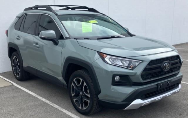 2019 Toyota RAV4 Vehicle Photo in Green Bay, WI 54304