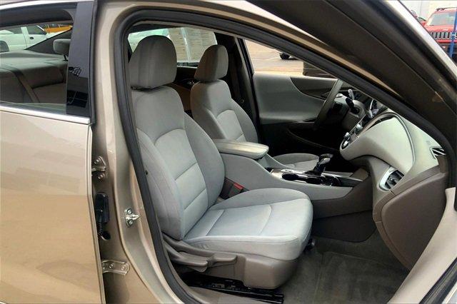 2022 Chevrolet Malibu Vehicle Photo in TOPEKA, KS 66609-0000