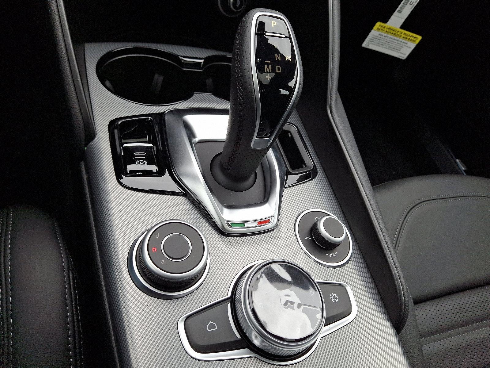 2025 Alfa Romeo Giulia Vehicle Photo in Mechanicsburg, PA 17050