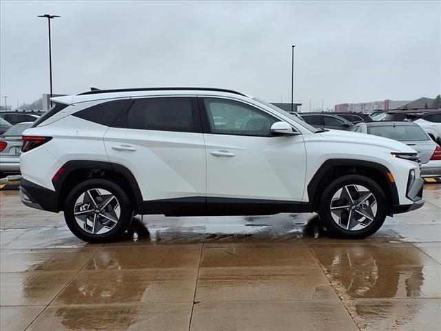 2025 Hyundai TUCSON Vehicle Photo in Peoria, IL 61615