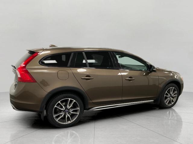 2018 Volvo V60 Cross Country Vehicle Photo in Appleton, WI 54913