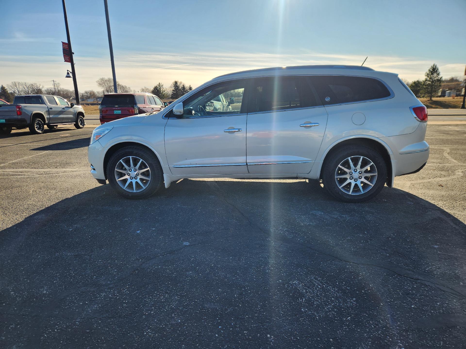 Used 2015 Buick Enclave Leather with VIN 5GAKVBKD7FJ221671 for sale in Staples, Minnesota