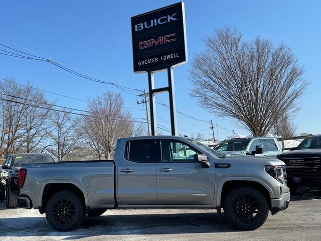 2025 GMC Sierra 1500 Vehicle Photo in LOWELL, MA 01852-4336