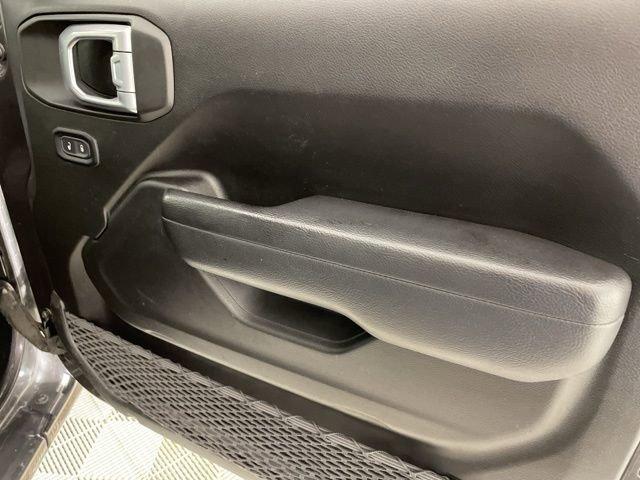 2022 Jeep Gladiator Vehicle Photo in PHOENIX, AZ 85014-3381