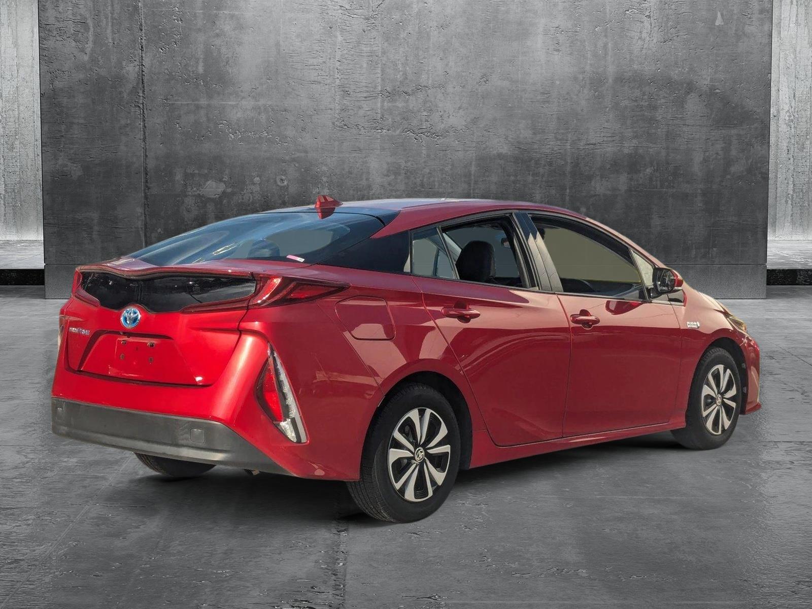 2017 Toyota Prius Prime Vehicle Photo in Towson, MD 21204