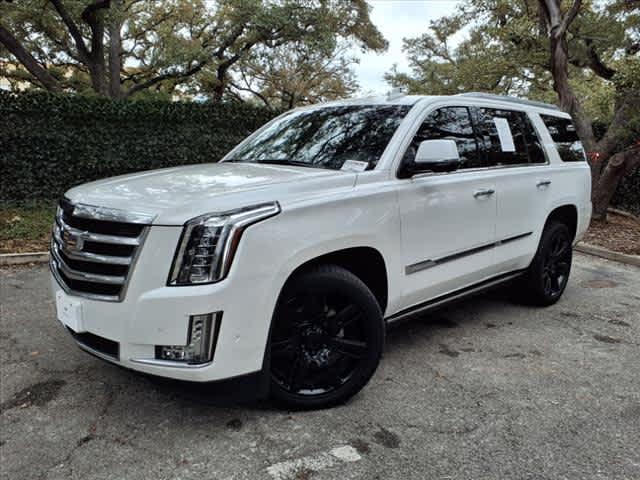 2017 Cadillac Escalade Vehicle Photo in San Antonio, TX 78230-1001