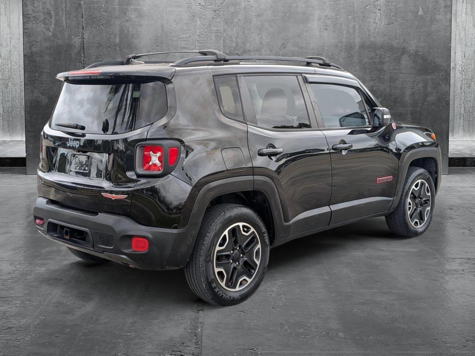 2017 Jeep Renegade Vehicle Photo in PEMBROKE PINES, FL 33024-6534