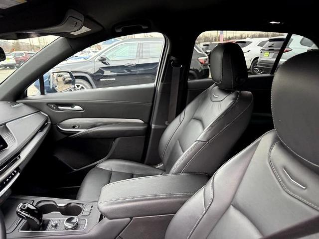 2024 Cadillac XT4 Vehicle Photo in CHICOPEE, MA 01020-5001