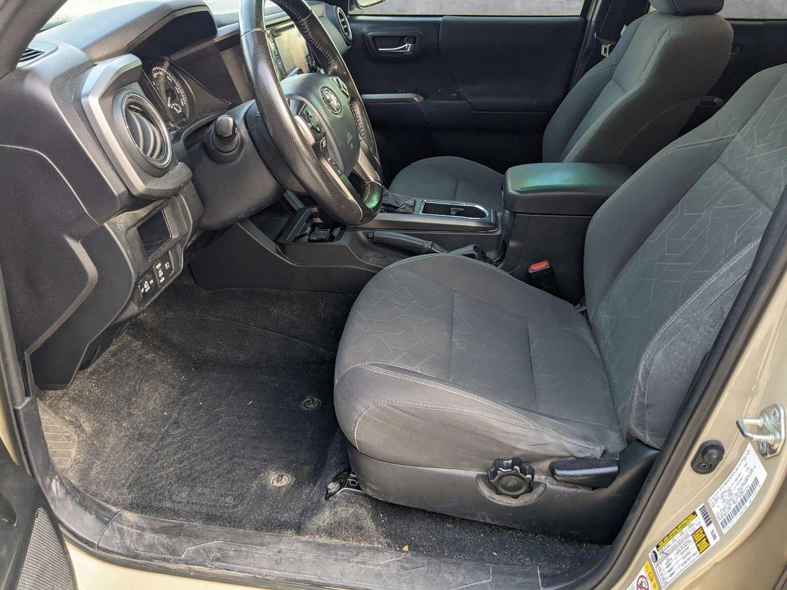 2019 Toyota Tacoma 2WD Vehicle Photo in Davie, FL 33331