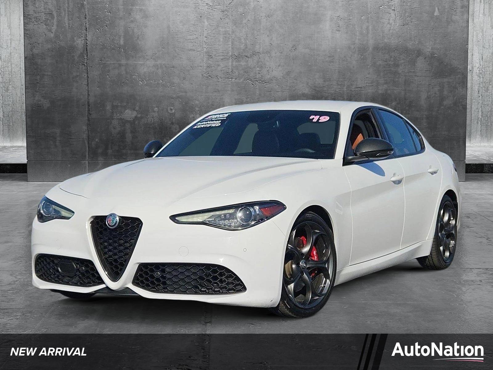 2019 Alfa Romeo Giulia Vehicle Photo in MESA, AZ 85206-4395