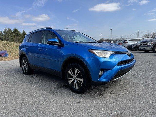 2018 Toyota RAV4 Vehicle Photo in Mechanicsburg, PA 17050-1707