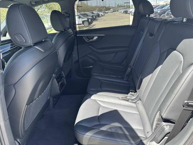 2025 Audi Q7 Vehicle Photo in HOUSTON, TX 77090