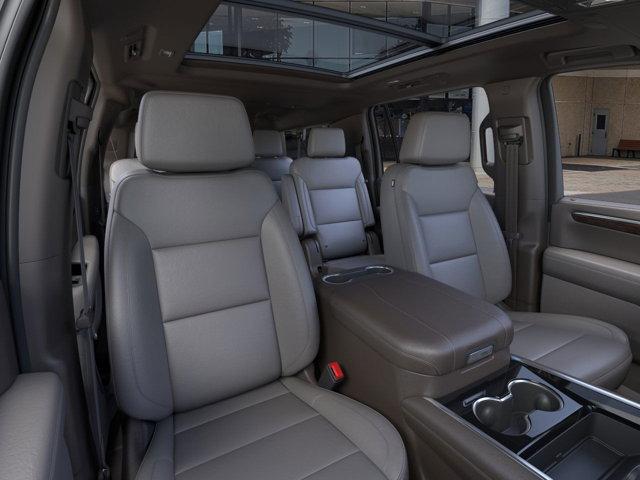 2025 Chevrolet Suburban Vehicle Photo in SUGAR LAND, TX 77478-0000