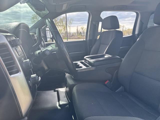 2018 Chevrolet Silverado 2500 HD Vehicle Photo in MANHATTAN, KS 66502-5036